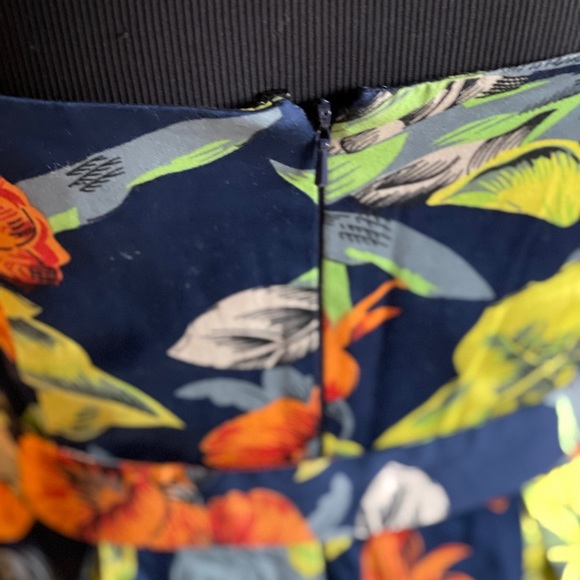 Tiki dress - Picture 6 of 6